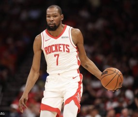 汤普森补篮绝杀杜兰特27分 阿德巴约32+21火箭险胜热火