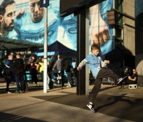 红牌+点球+越位帽子戏法！皇马2-1双杀曼城，总比分5-1晋级八强